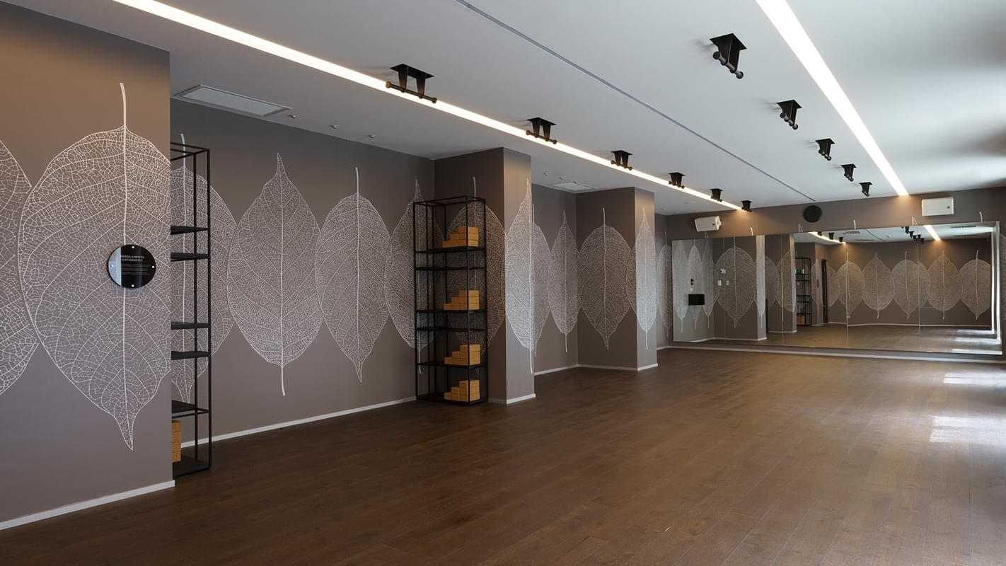 Studio Yoga