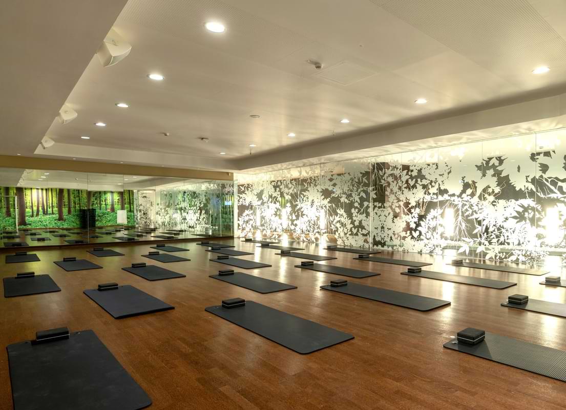 Studio Yoga