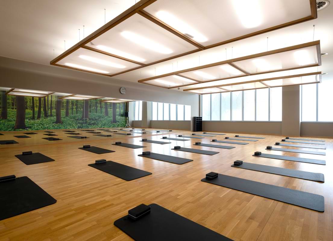 Studio Yoga