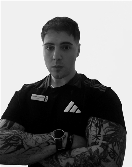 Luca M.