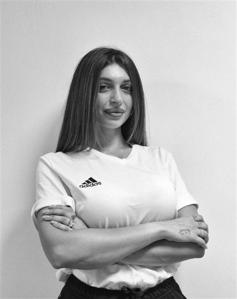 Laura R.
