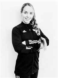 Laura R.